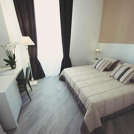 Vantaggio Suites *
